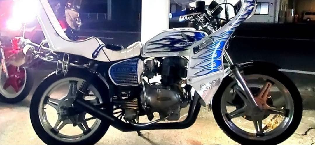 cb250t タンク　サイドカバー　外装