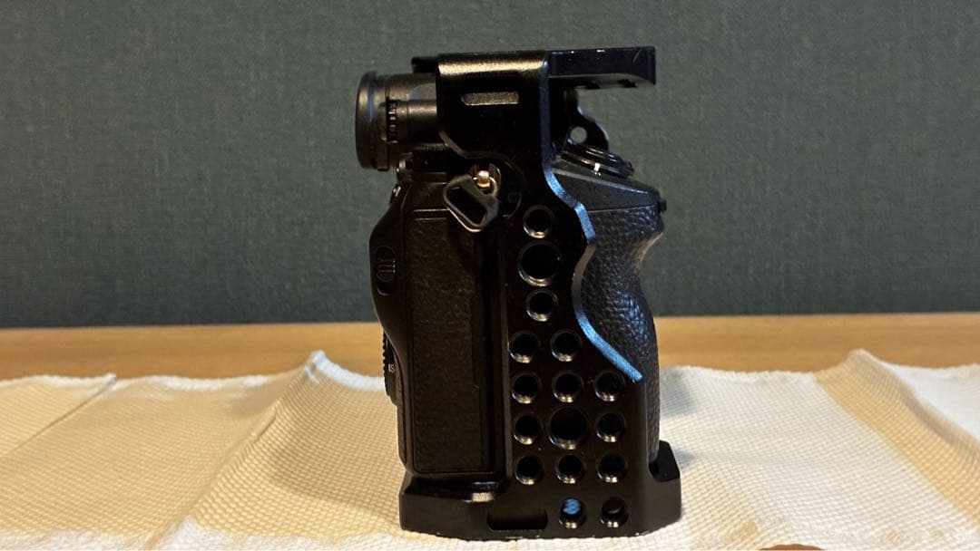 SONY α7iii ミラーレス一眼カメラ 【smallrig ケージ付き】