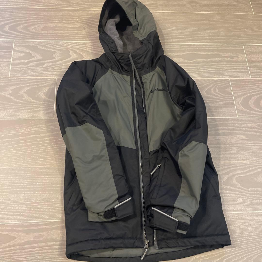 コロンビア　キッズ　スノーウエア　上下セット　Mサイズ 150