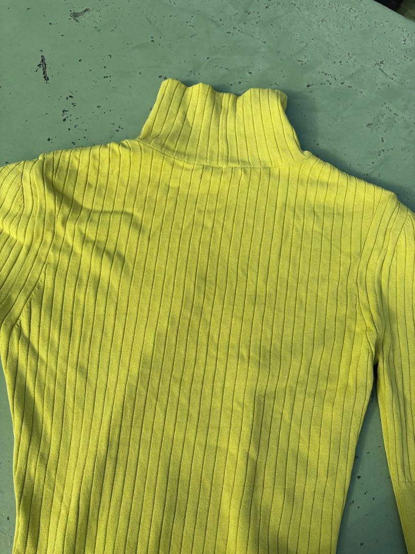 リブ編み ライムグリーン タートルネック ボディスーツ　FUMIKAUCHIDA