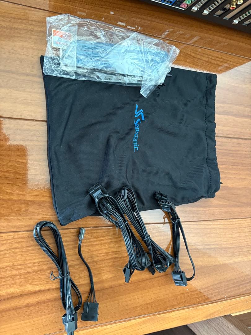 LIAN LI PC-C60B HTPC ホームシアター用　オーディオ用