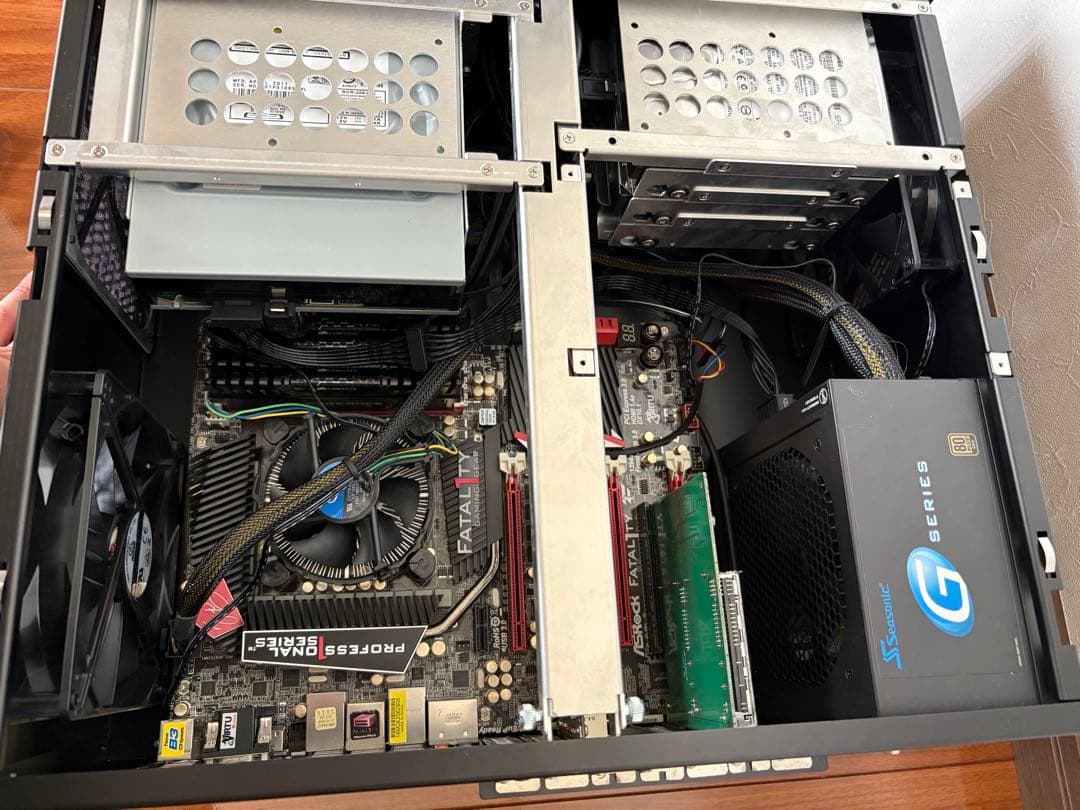 LIAN LI PC-C60B HTPC ホームシアター用　オーディオ用