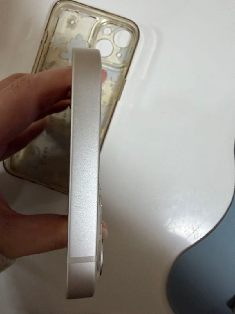 iPhone 13 128GB SIMフリー 美品 本体 バッテリー75%