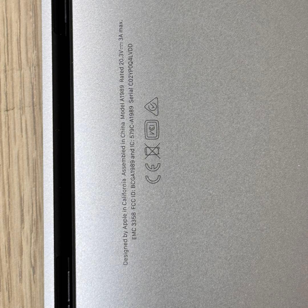 ☆ ジャンクMacBook Pro 13インチ Model A1989 本体のみ