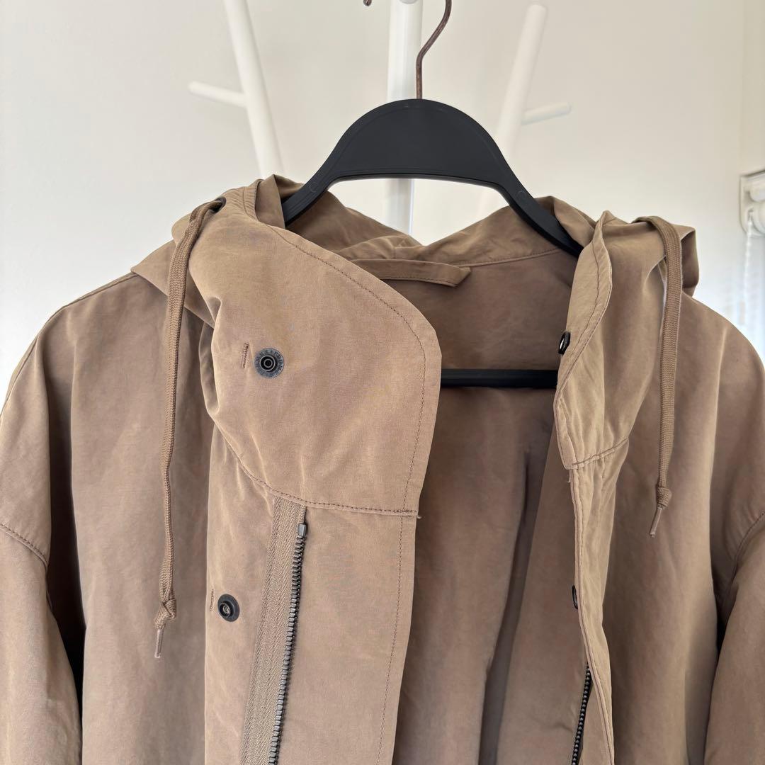 COMOLI コットンナイロンフーデッドコート