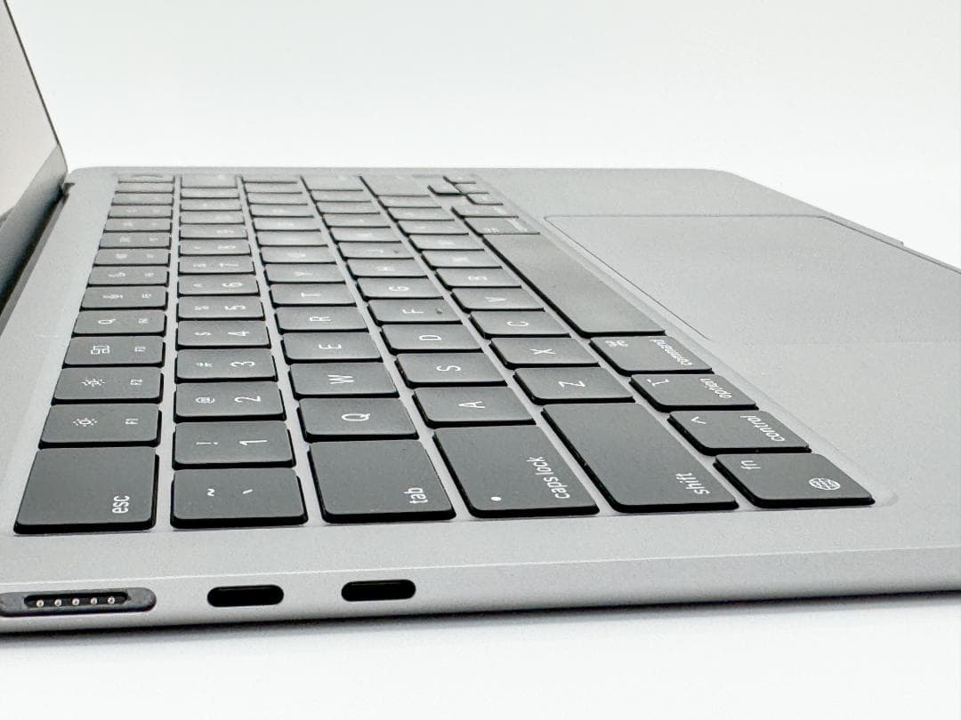 MacBook Air 13インチ M3 2024 8GB 256GB
