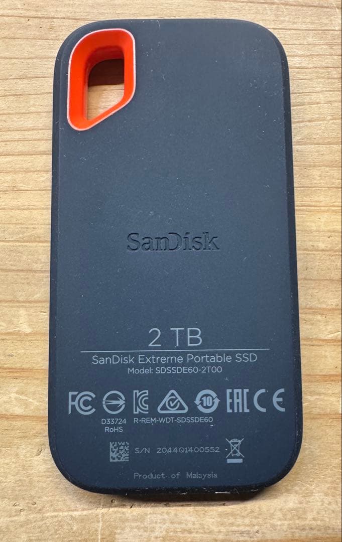 外付けハードディスク・ドライブ SanDisk Extreme Portable SSD 2TB E60