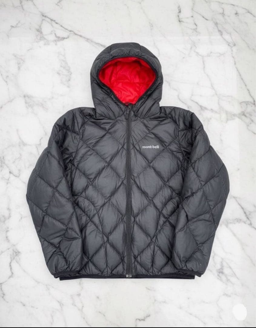 mont-bell ダウンジャケット キルティング　リバーシブル 黒/赤