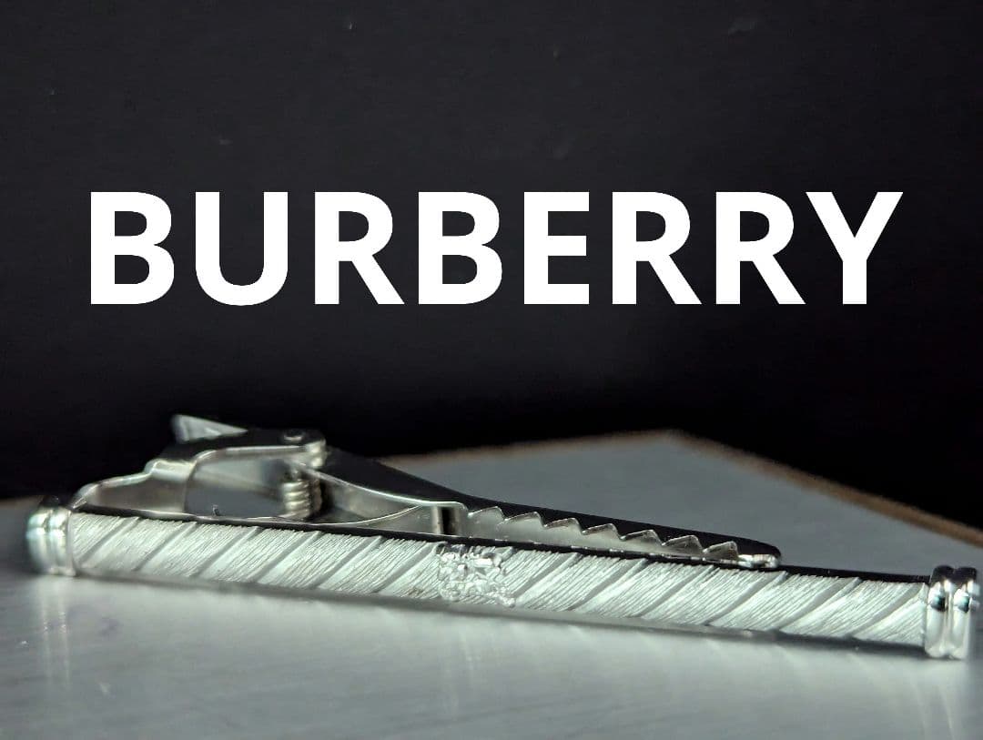 BURBERRY　ネクタイピン