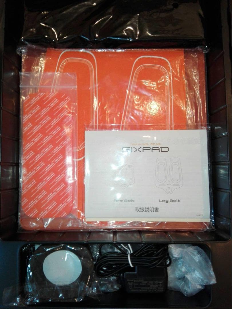 「専用」レッグベルト 充電式×２台セット　SIXPAD シックスパッド　正規品