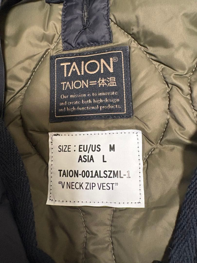 タイオン　ミリタリー VネックWジップ ダウンベスト　ブラック　L　新品