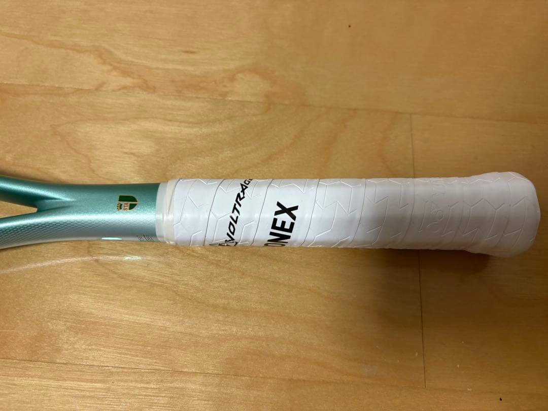 YONEX ボルトレイジ7V新色