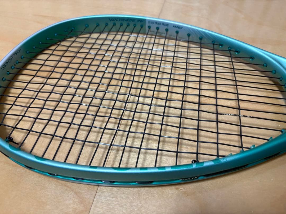 YONEX ボルトレイジ7V新色