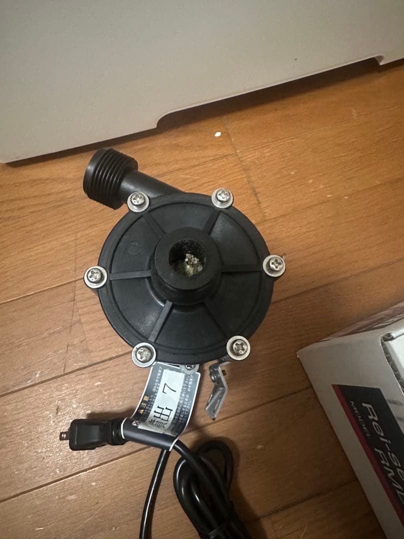 美品　レイシー マグネットポンプ RMD-201