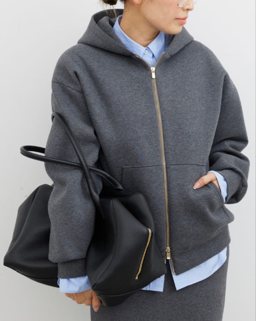 ドゥーズィエムクラス　オーバーサイズジップフーディ