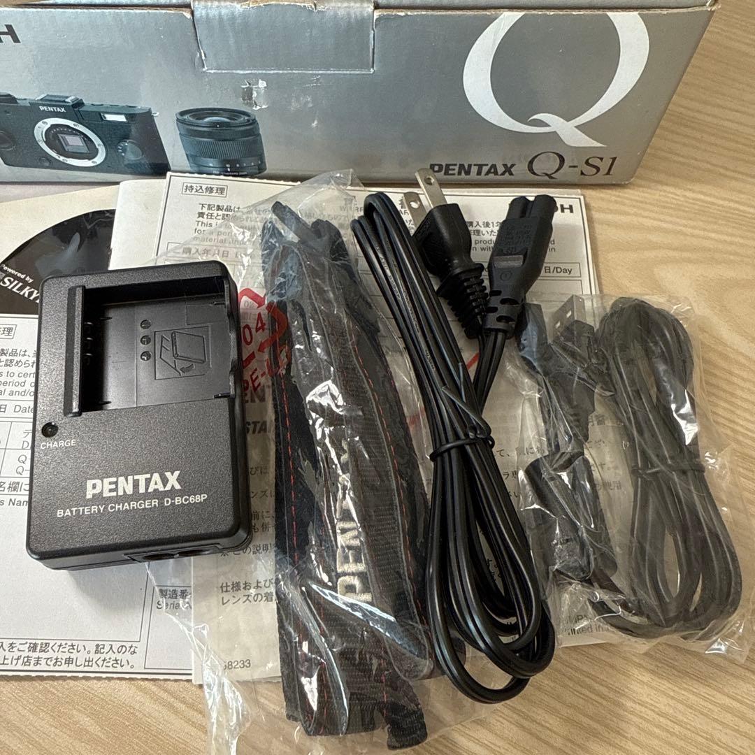 【開封済み未使用】PENTAX ミラーレス一眼 Q-S1 ズームレンズキット