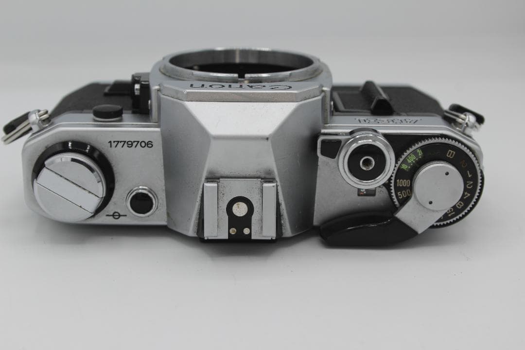 キャノン Canon AE-1 一眼レフカメラ 28mm F2.8 レンズ付き