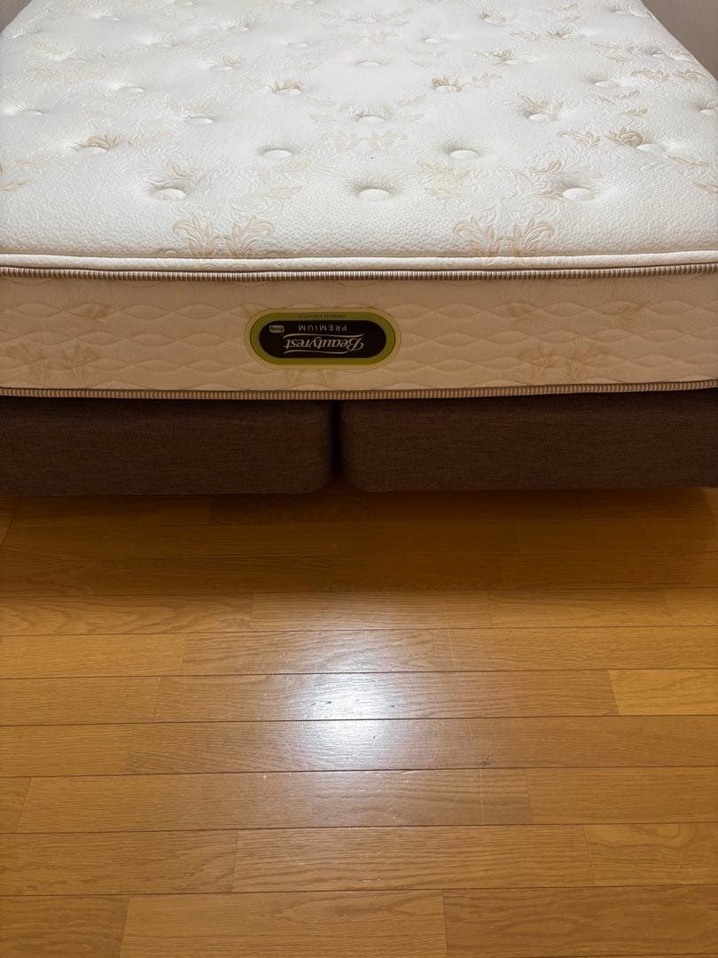 り*ご様 シモンズ　クイーンベット　ダブルクッション　ボトムセット