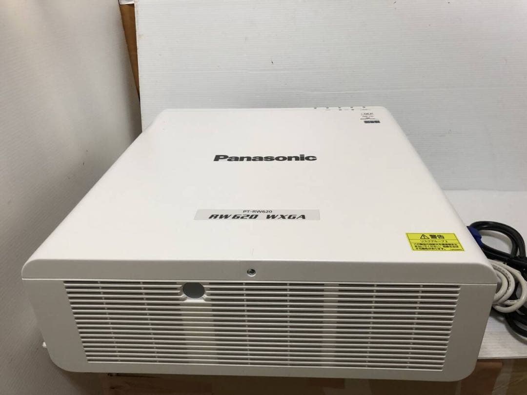 PANASONIC レーザープロジェクター　PT-RW620JW ★6200lm