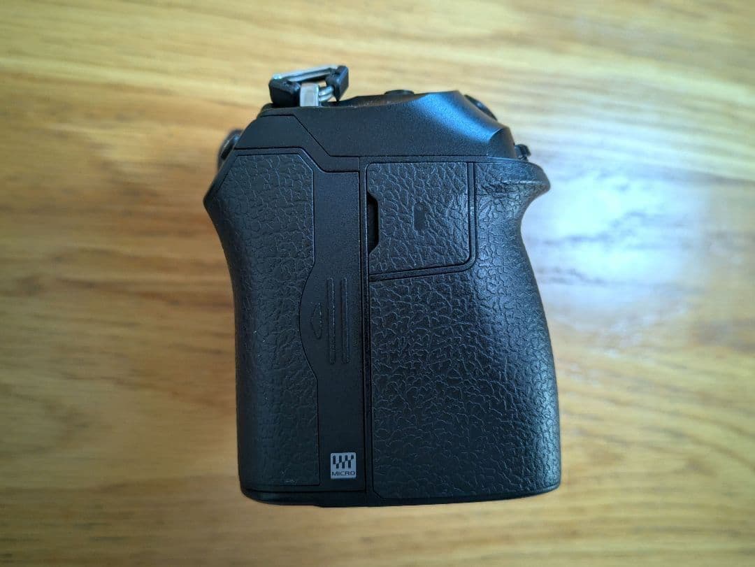 【シャッター数5774回】OM SYSTEM OM-1 UHS-IIカード付き