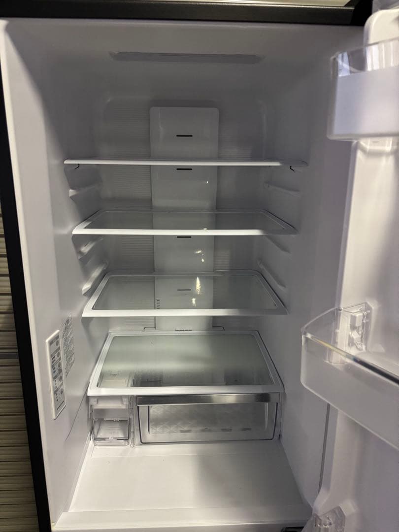 日立 ノンフロン冷凍冷蔵庫 R-V32KV 2019年製