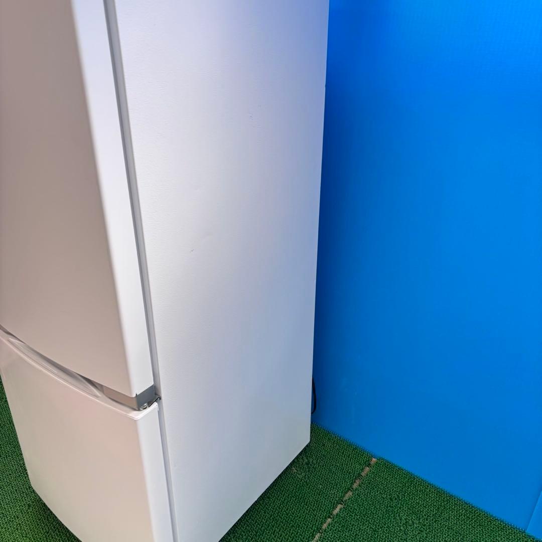 730 東芝　ホワイトカラー　冷蔵庫　100L〜200L 小型　一人暮らし　美品