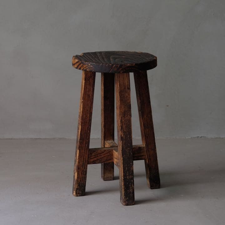 杉材 古い丸椅子　スツール チェア プリミティブ 古民具 骨董 古家具 古道具