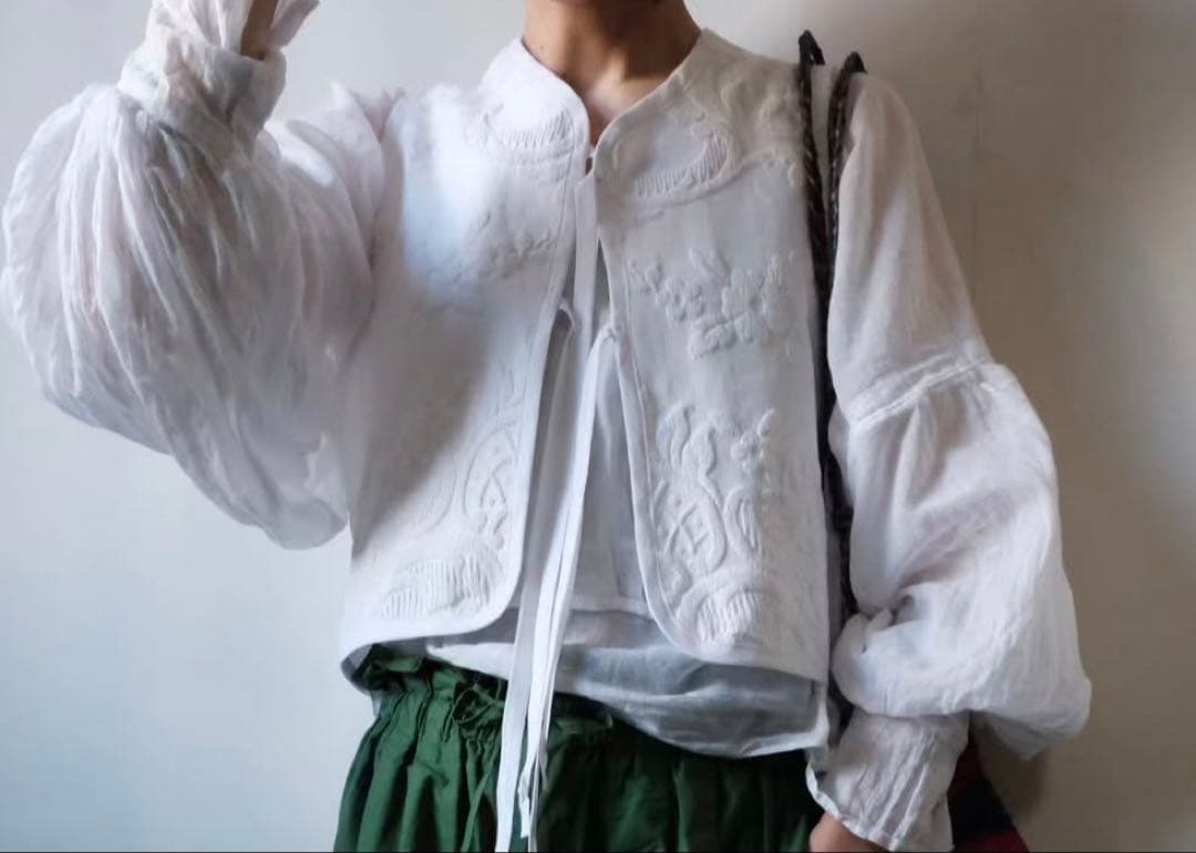 jojo ヴィンテージマテラッセ織　ホワイトベスト