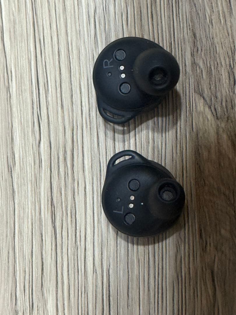 イヤホン BANG & OLUFSEN Beoplay E8 Sport Black