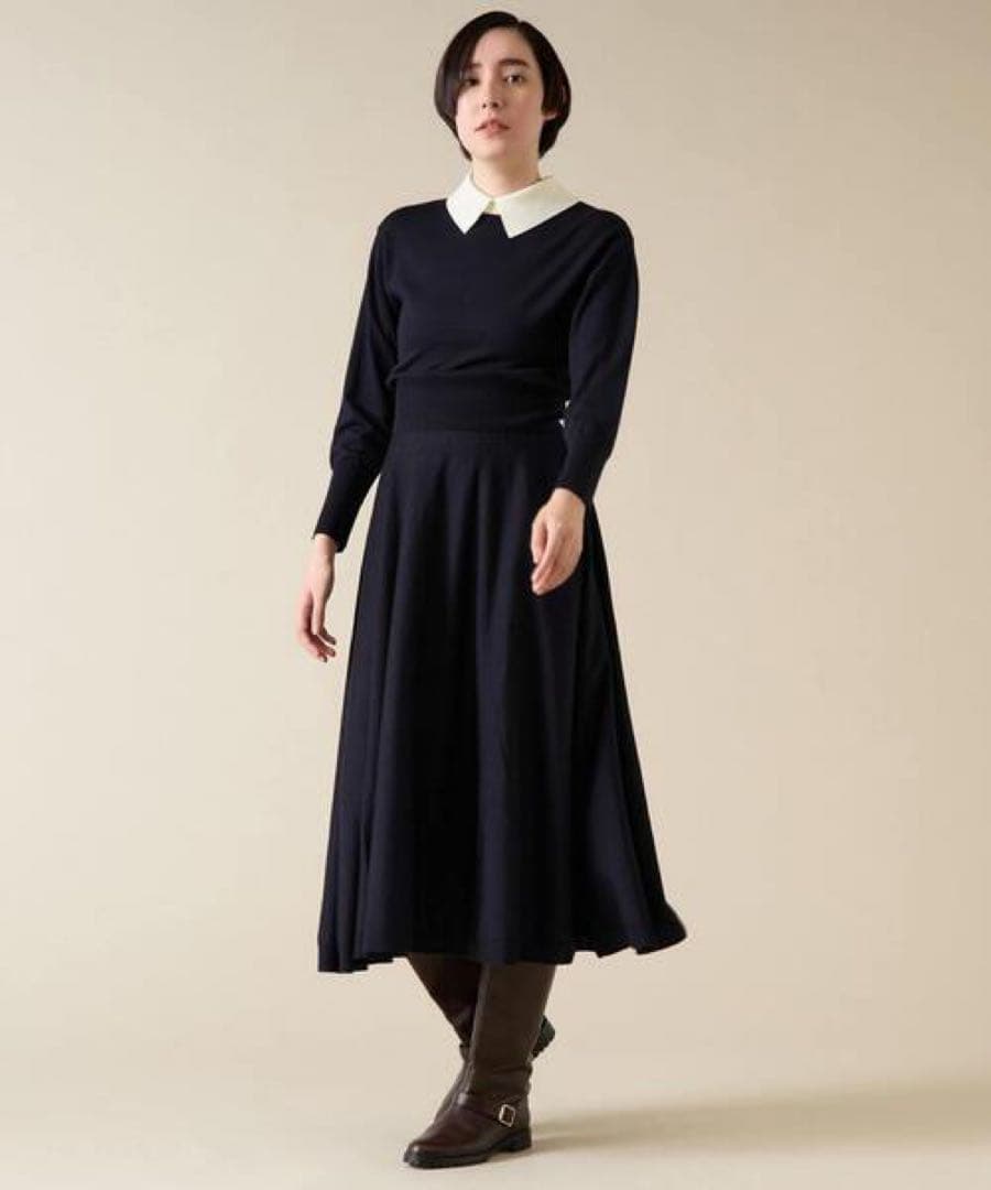 美品✨【マルティニーク】ウーステッドウールクレリックワンピース　24AW 紺