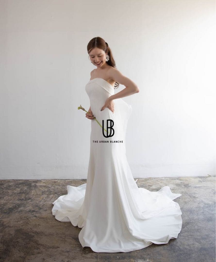 ベール付THE URBAN BLANCHE ウェディングドレス ソフトマーメイド