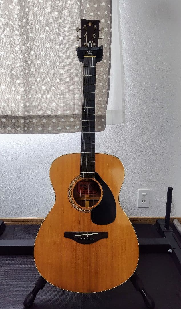 Yamaha アコースティックギター FG150 変え弦付き