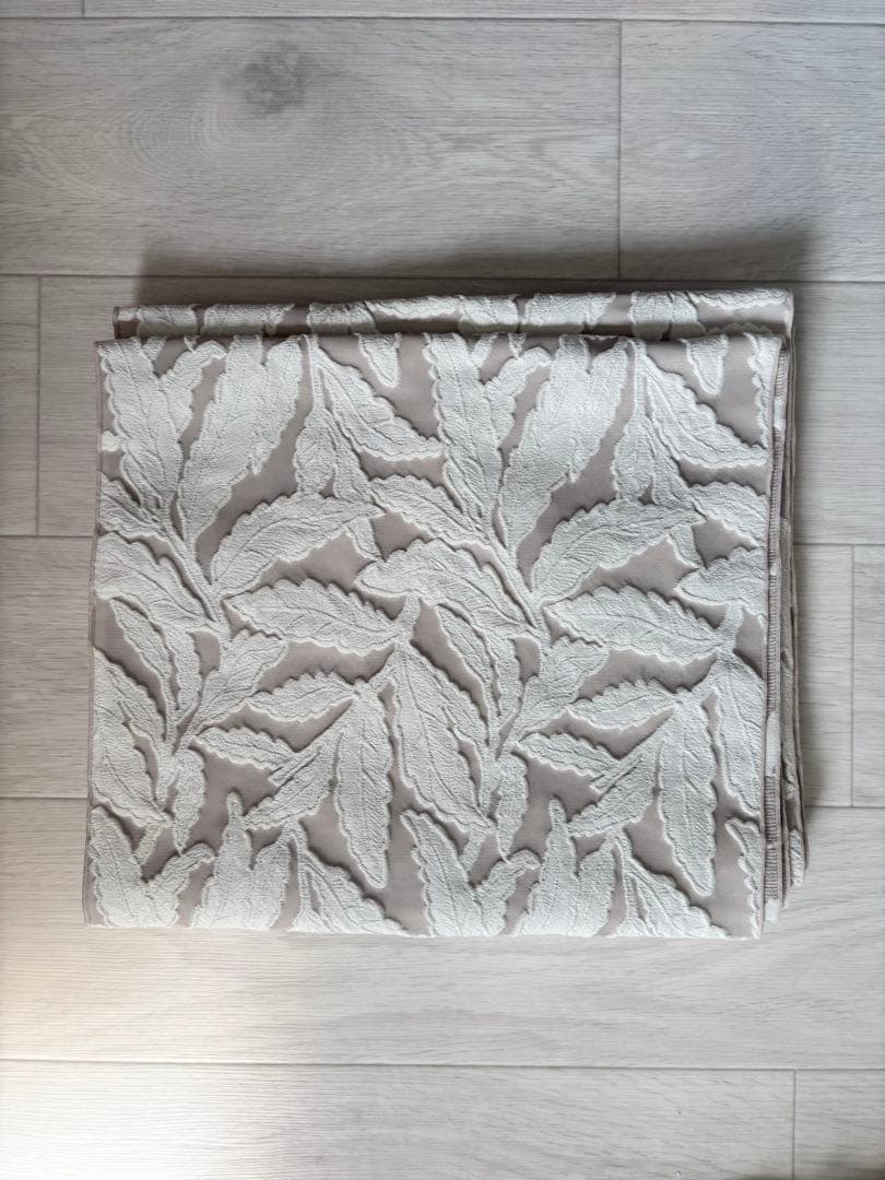 TUBAKIAN 兵児帯 ベージュの葉模様