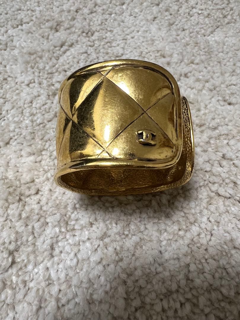 シャネル　CHANEL ヴィンテージ　バングル