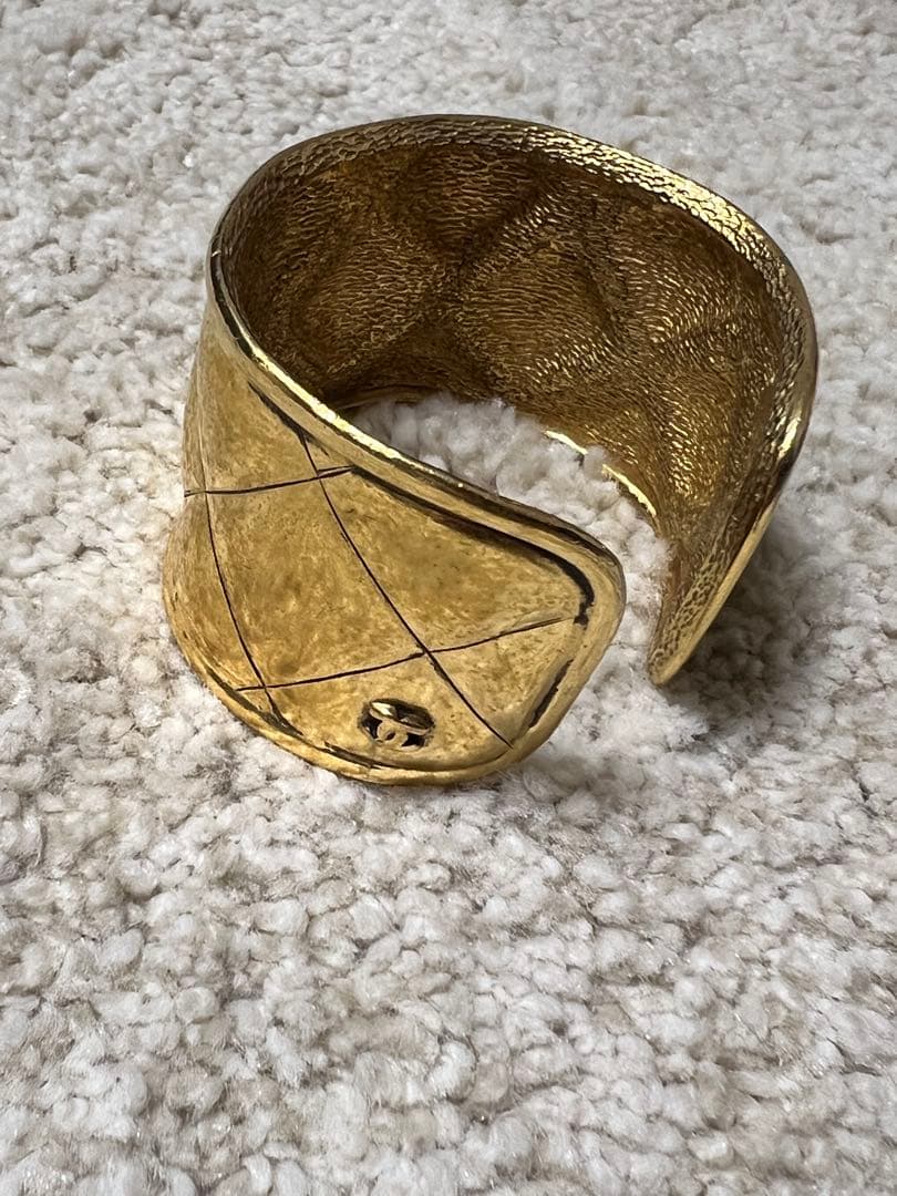 シャネル　CHANEL ヴィンテージ　バングル