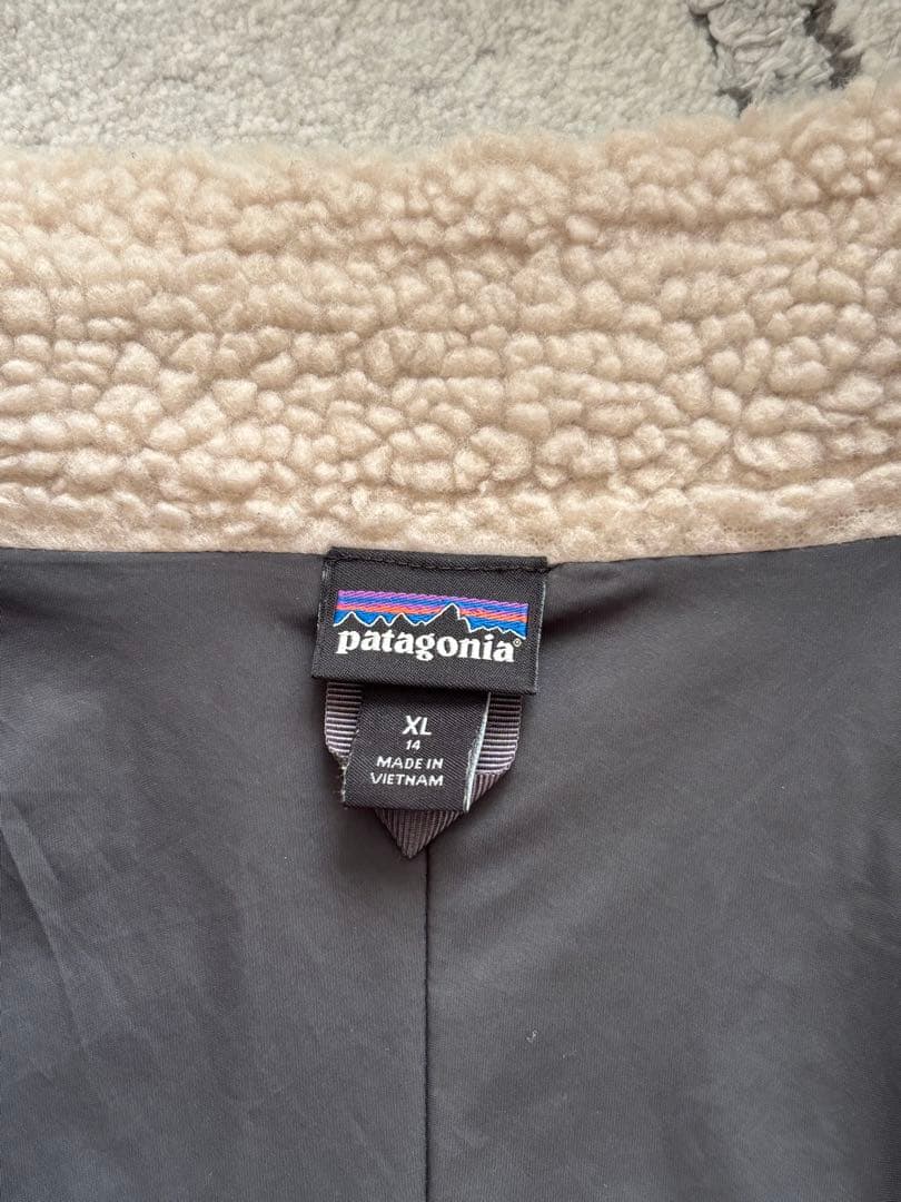 Patagonia ジャケット　キッズサイズXL (レディースXS) 値段交渉◯