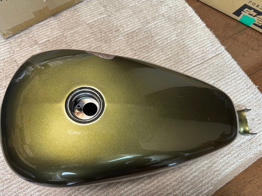 HARLEY-DAVIDSON スポーツスター オリーブゴールド　タンク