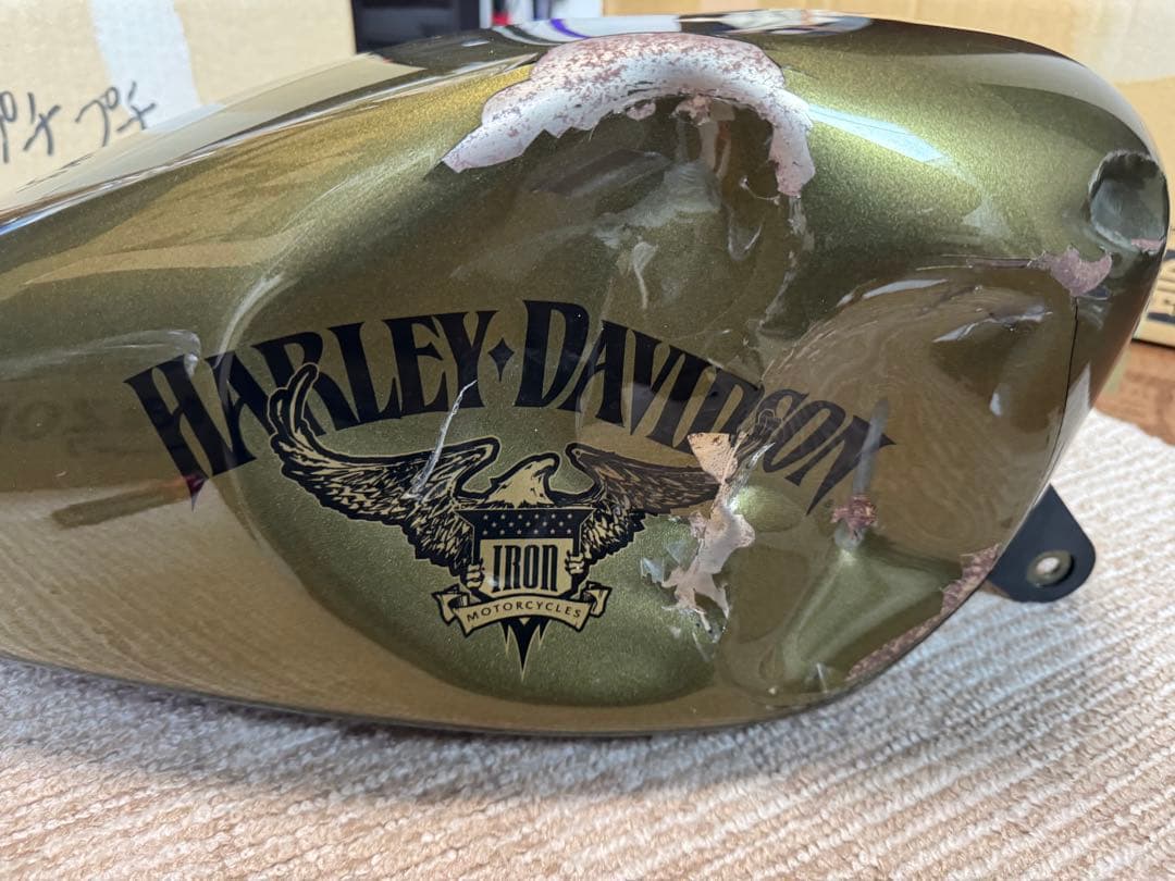 HARLEY-DAVIDSON スポーツスター オリーブゴールド　タンク