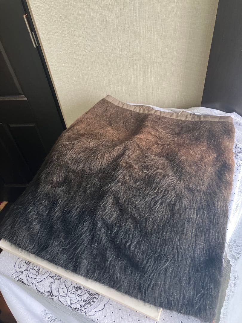 イタリア製maxmara日本店　高級ファー素材 スカート 茶系　未使用近美品