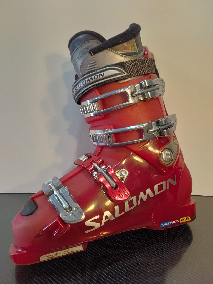 SALOMON スキー靴 赤