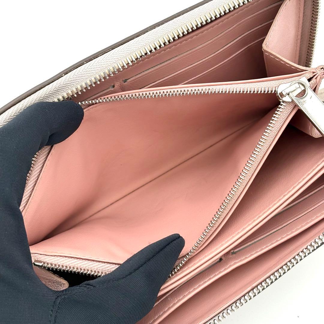 ルイヴィトン 長財布 モノグラム マヒナ ジッピーウォレット 新型 2442