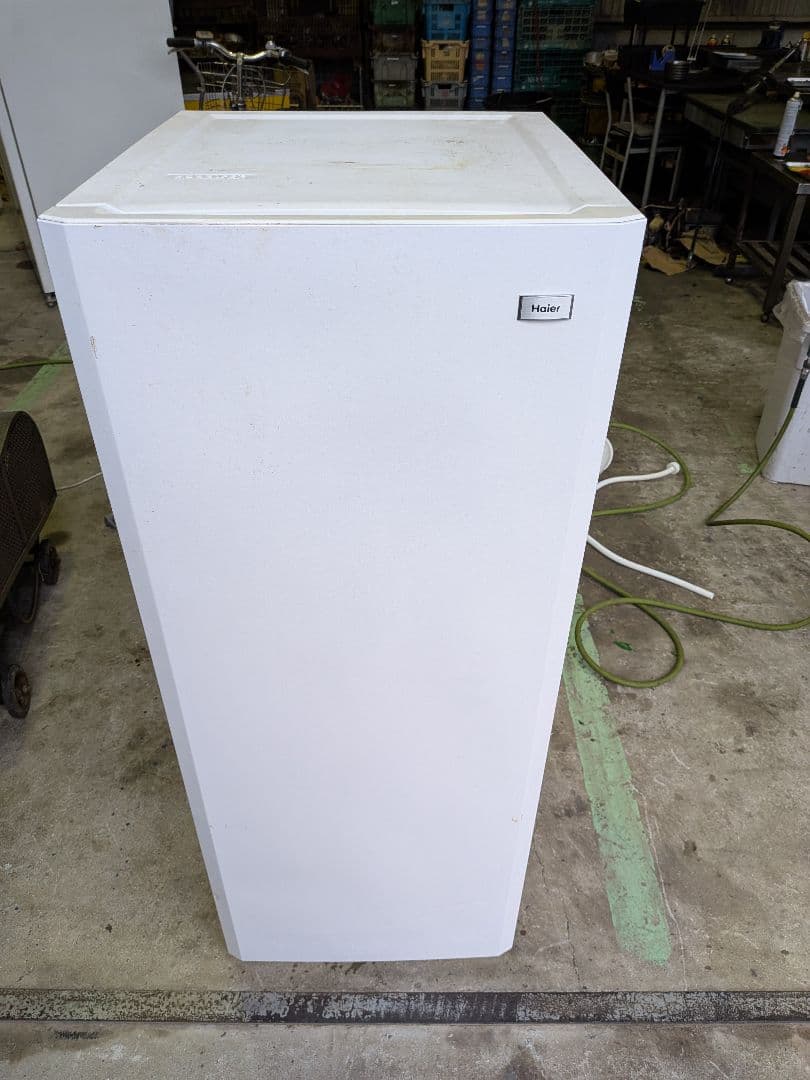ハイアール冷凍庫JF-NUF136E