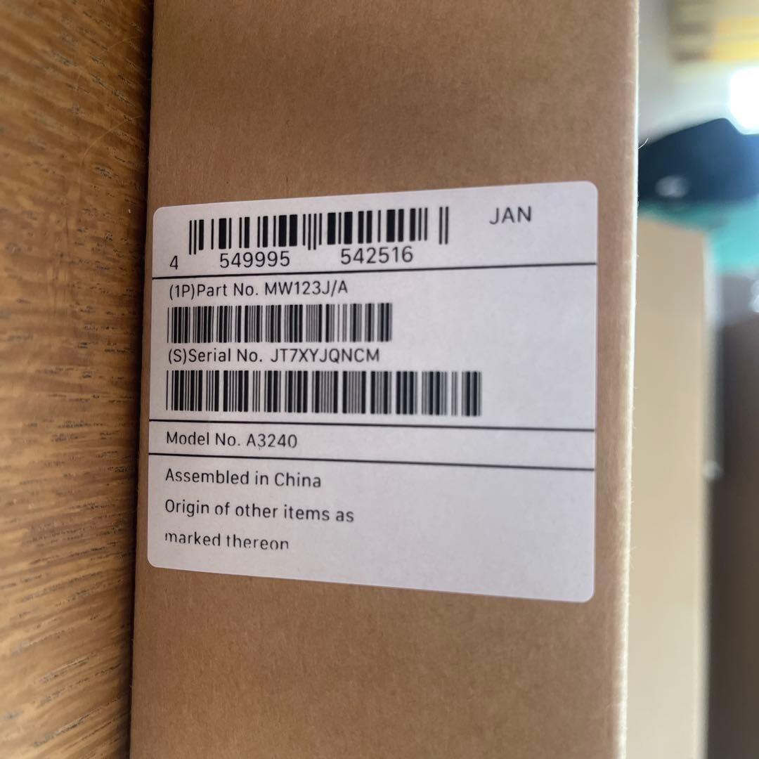 MacBook Air 13.6インチ Liquid Retinaディスプレイ…