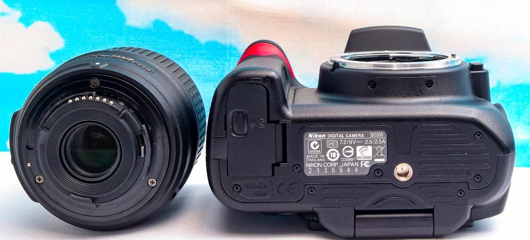 ニコン Nikon D5000⭐️スマホに転送OK⭐️自撮りラクラク⭐️即日発送