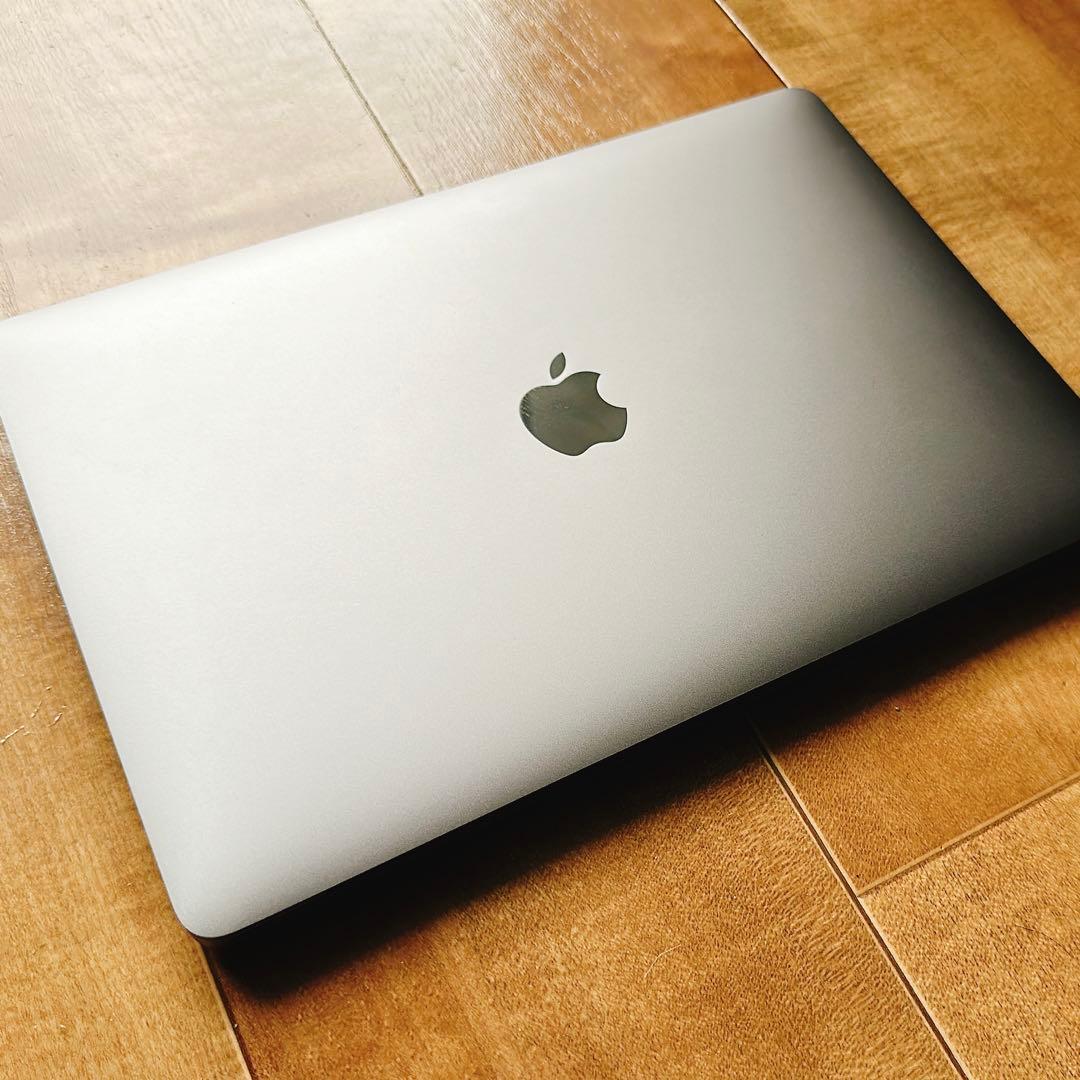 MacBook Air 2020 M1チップ 13インチ A2337