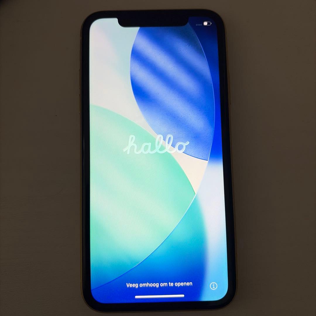 iPhone 11 128GB イエロー　（iFaceケース付き）