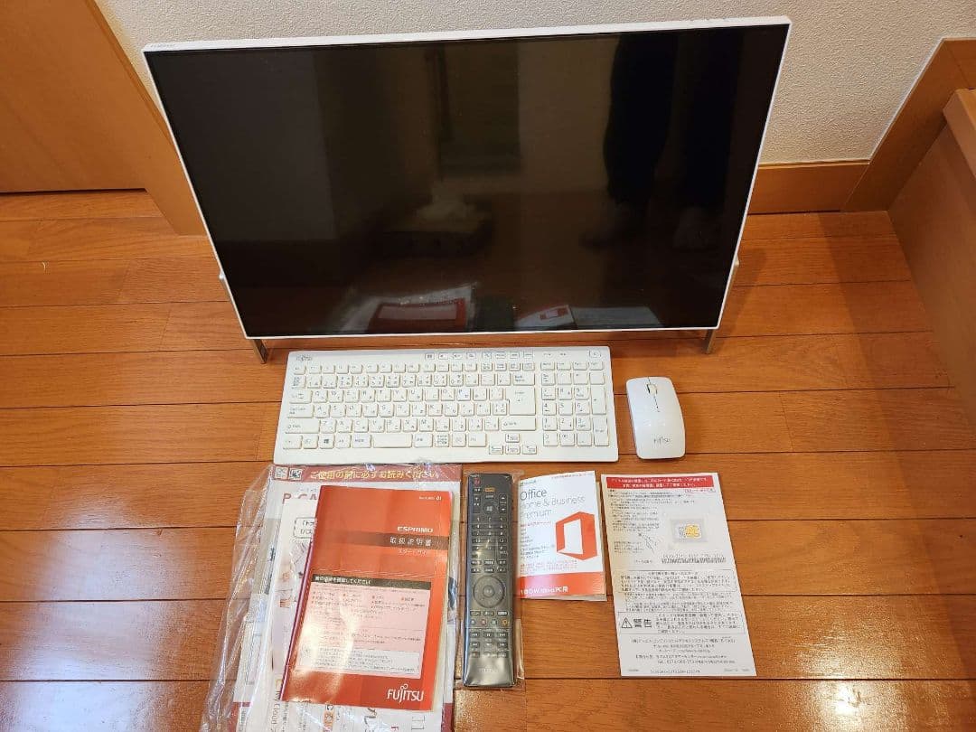 Core i7 /M.2SSD500GB+HDD1TB/富士通 FH77/B1