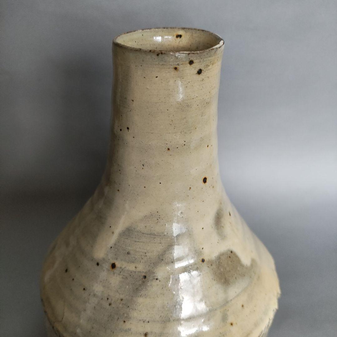 花岡隆　粉引花入　花瓶