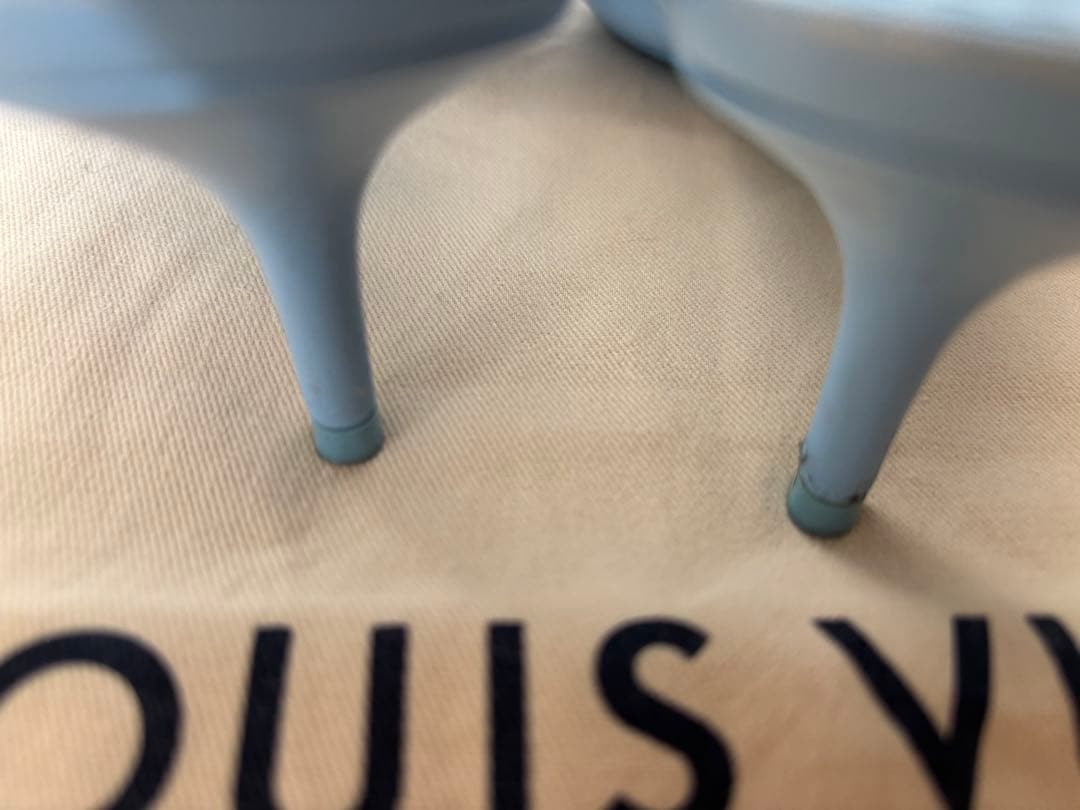 LOUIS VUITTON ライトブルー ミュール