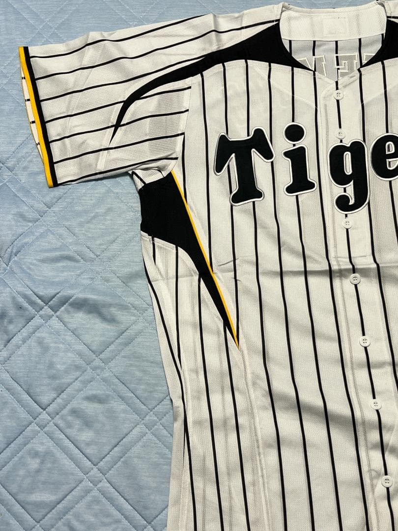阪神タイガース　プロコレクション　ユニフォーム　6.金本